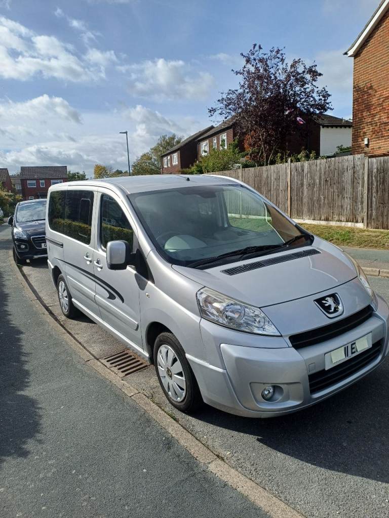 A low mileage 2 berth campervan Peugeot 2011 Expert Tepee hdi 2.00L. 11 months MOT