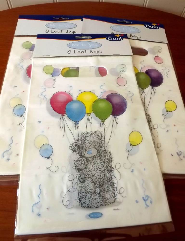 Me To You party gift or goody bags new sealed and good for small items at fayres 4 pks £1