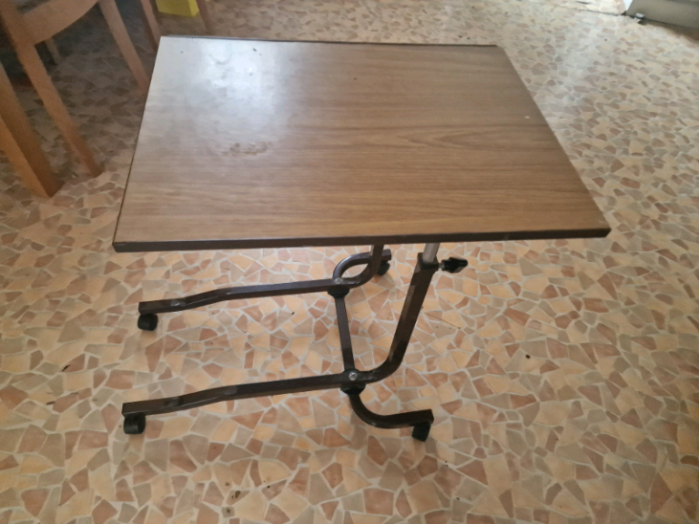 Trolley table 