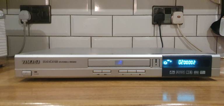 DVD Player by Yamada (DVD/CD/MP3)