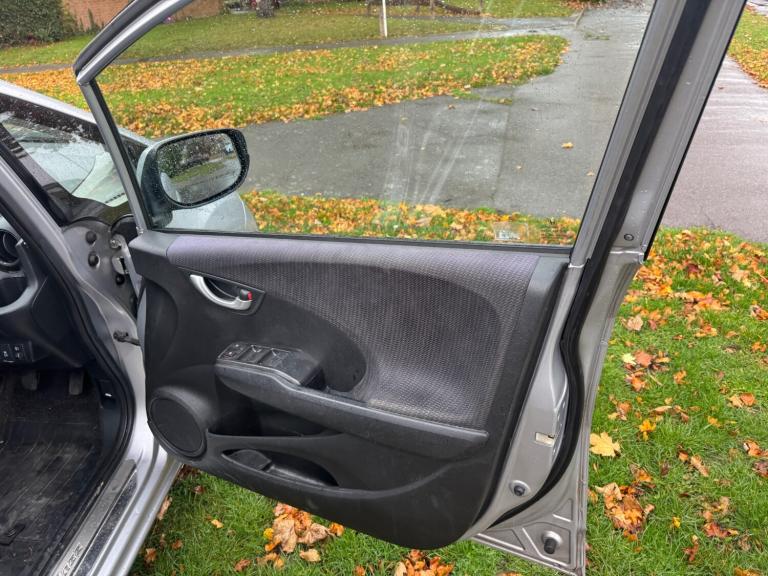 2012 Honda Jazz 1.4 i-VTEC ES 5dr HATCHBACK Petrol Manual