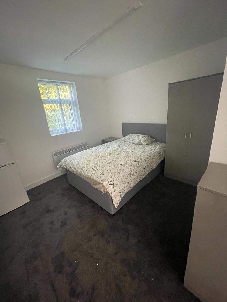 Spacious & Cosy En-suite Room for Rent – L13 8AT