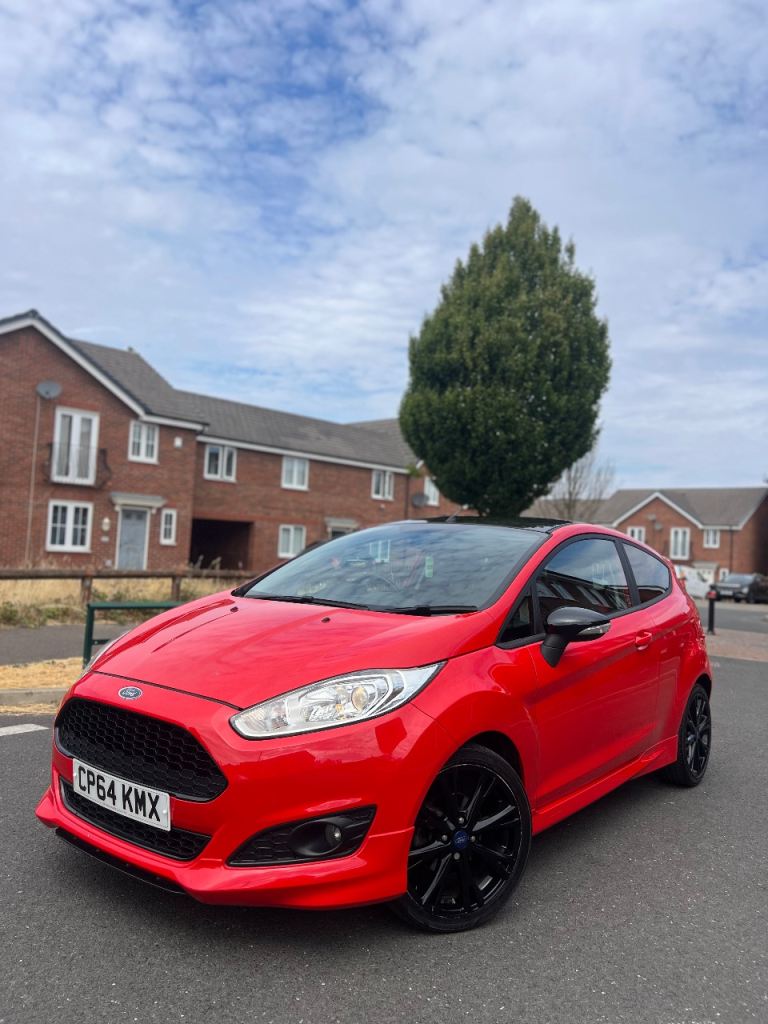 2015 Ford Fiesta Zetec S Red Edition - 81k Miles & Fresh MOT