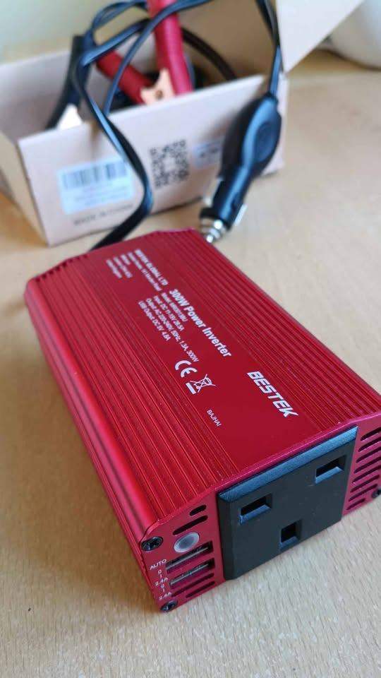 300w Inverter With USB Charging Support