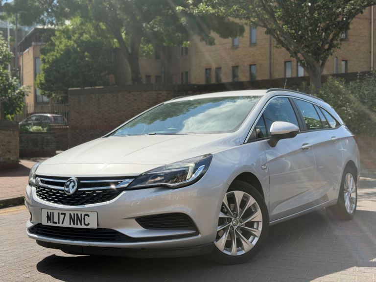 Vauxhall Astra 1.6 CDTi ecoFLEX Design Sports Tourer 5dr Diesel Manual Euro 6 (s/s) (110 ps)