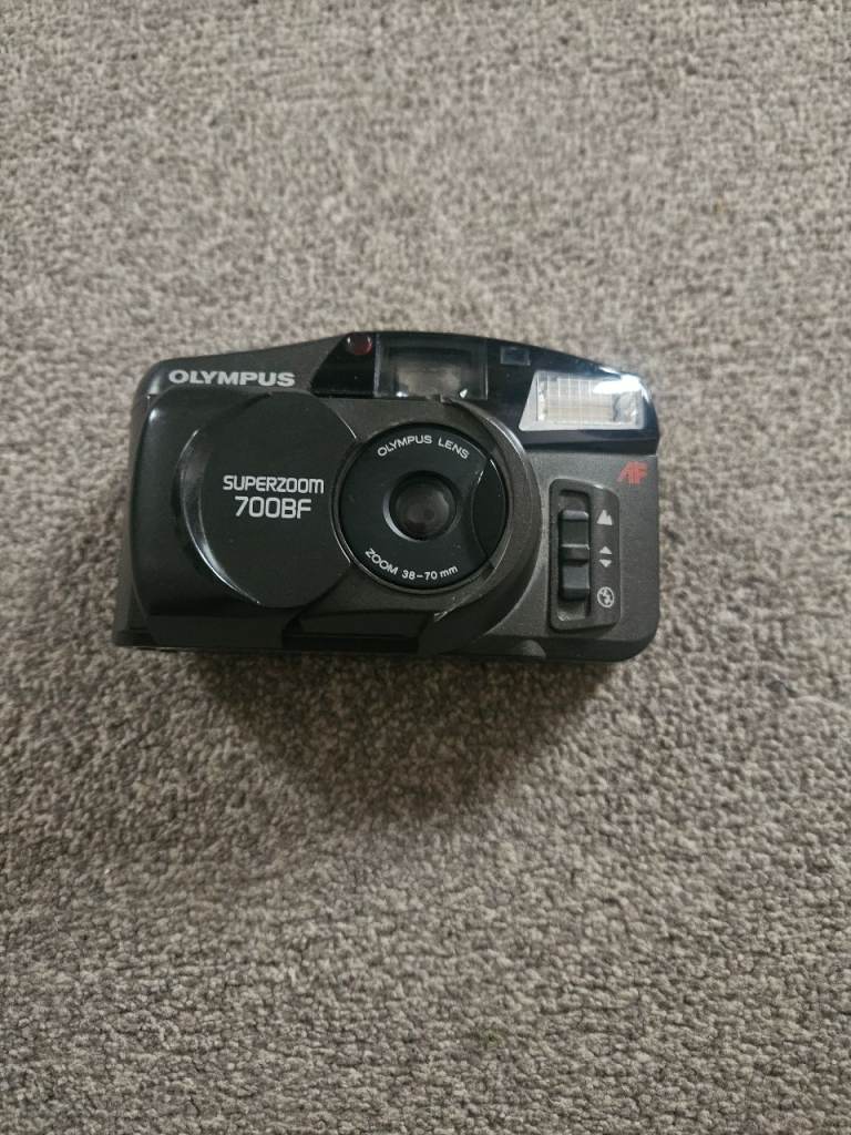 olypus super zoom 700bf camera 