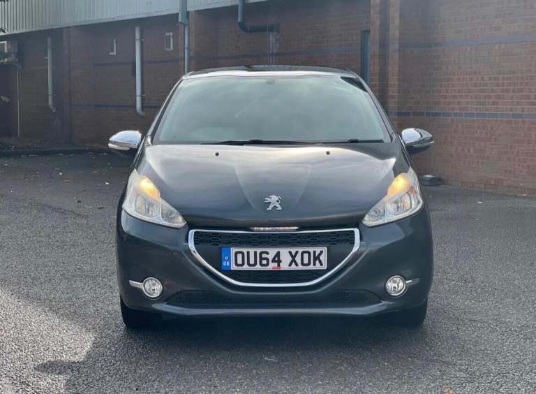 2014 Peugeot 208 1.2 VTi Style 3dr HATCHBACK PETROL Manual