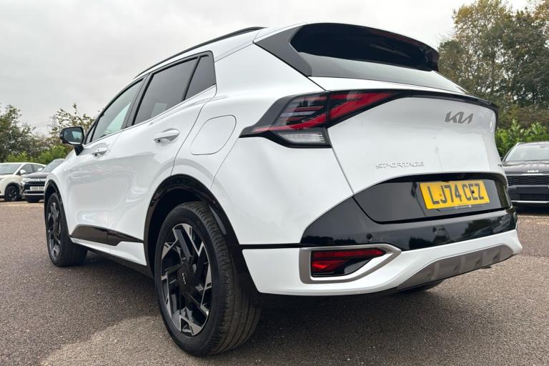  Kia Sportage 1.6 T Gdi Mhev Gt Line S Suv 5dr Petrol Hybrid Dct Euro 6 s/s 157