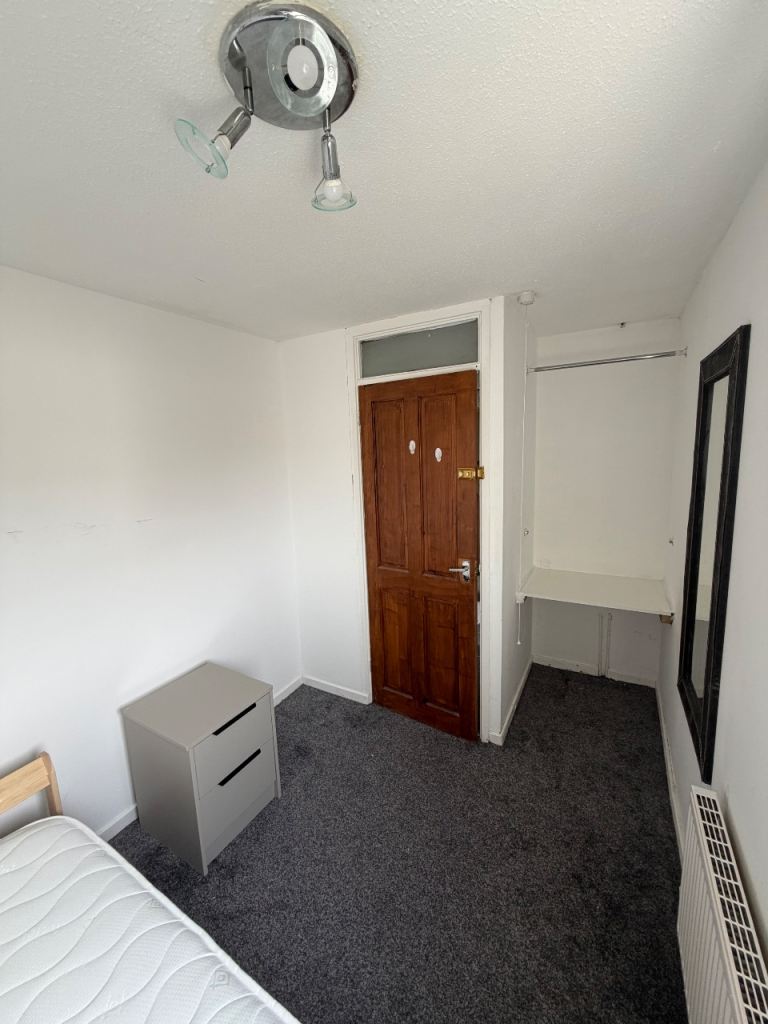 Single room for rent