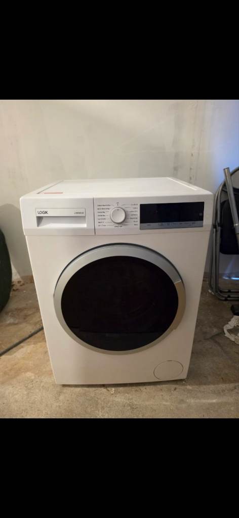 Logik L10W6D20 Freestanding Washer Dryer