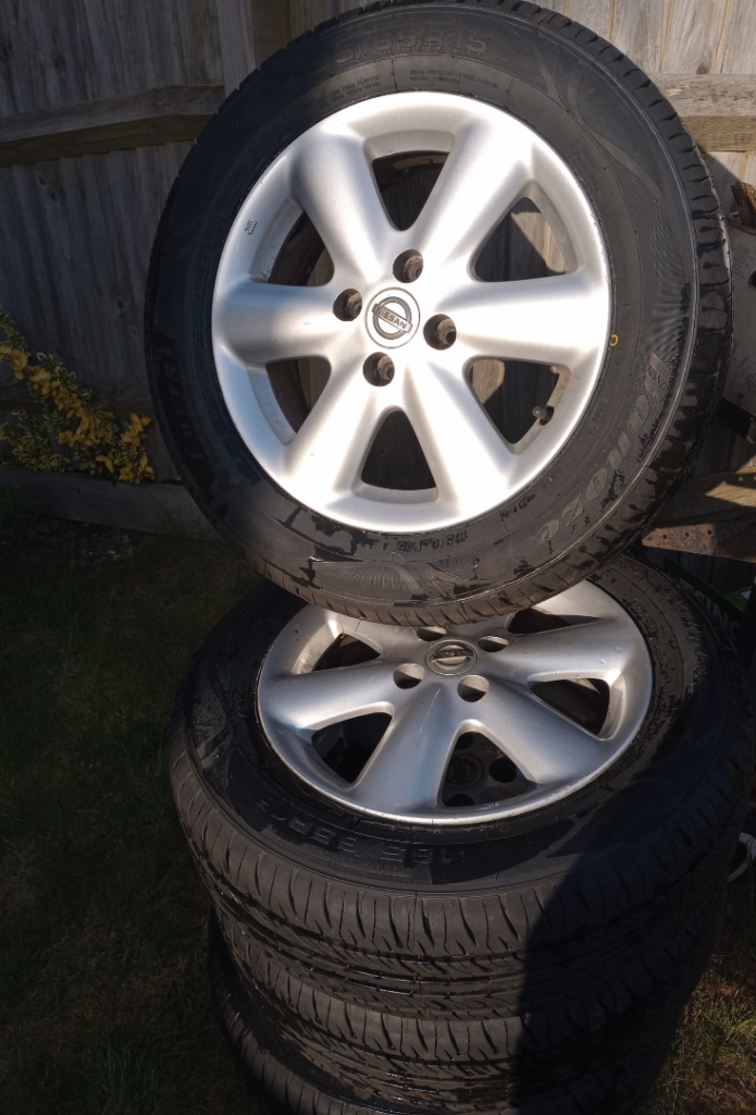 4 Nissan Tyres with tyre irons 185/65R15 Treadwear 380 Traction A Temperature A