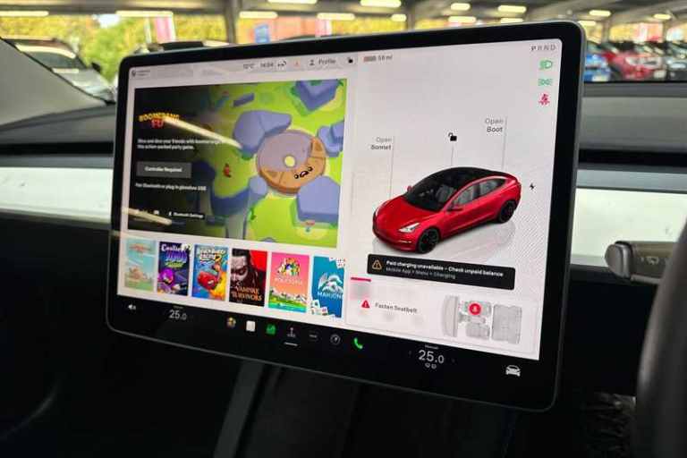 2022 Tesla Model 3 Performance AWD 4dr [Performance Upgrade] Auto SALOON ELECTRIC Automatic