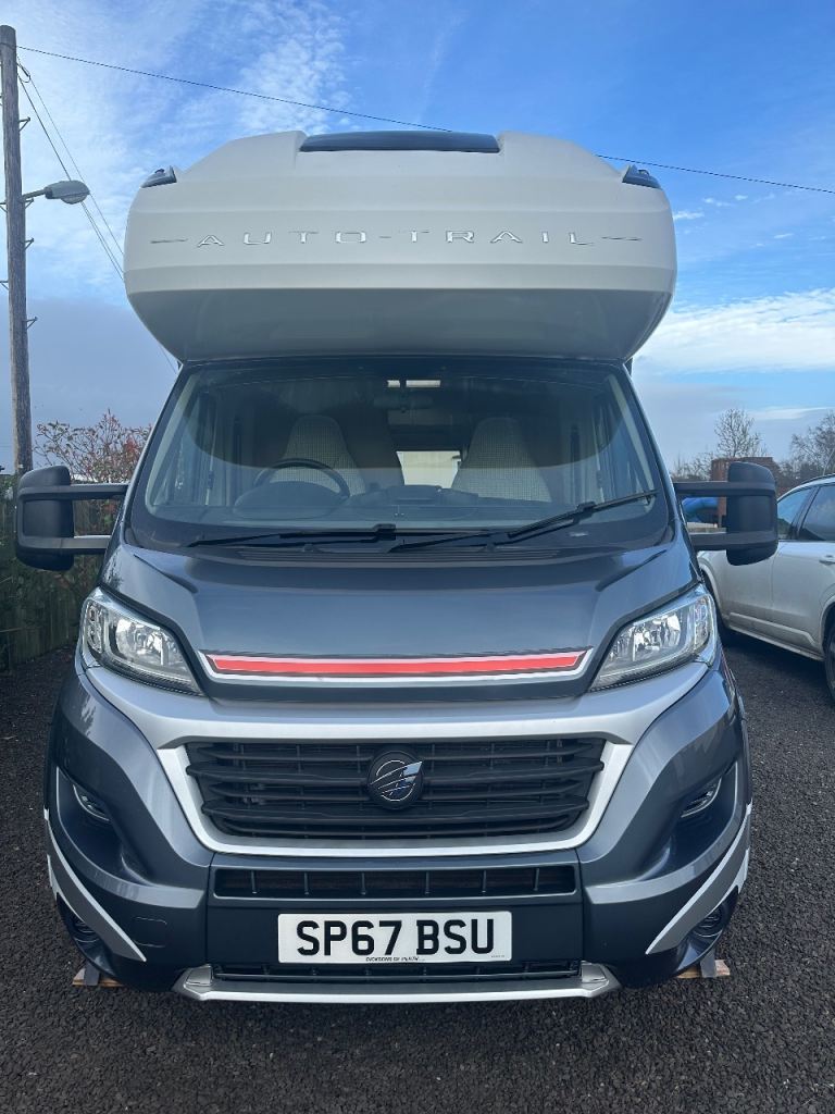Autotrail apache 700 motorhome 6 berth 6 belts
