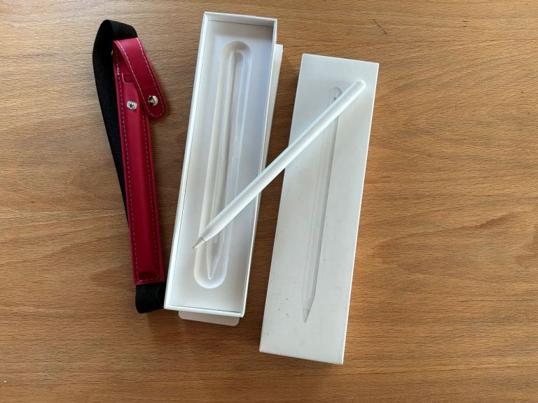Apple Pencil (1st Gen) with Red Leather Case – As Good As New