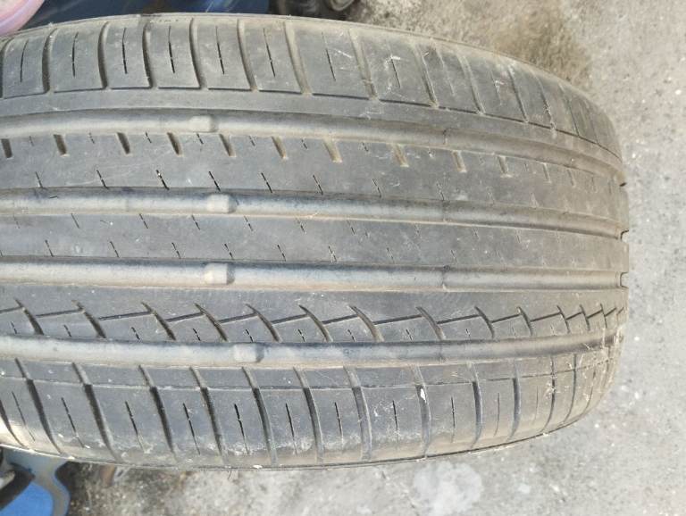 Whell 225/45 R18 