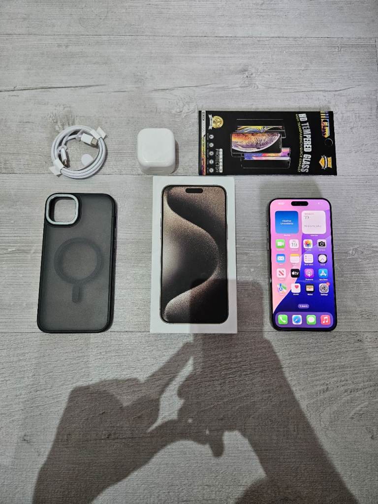 Iphone 15 Pro Max 5G Bundle EE 256GB Natural Warranty I Phone