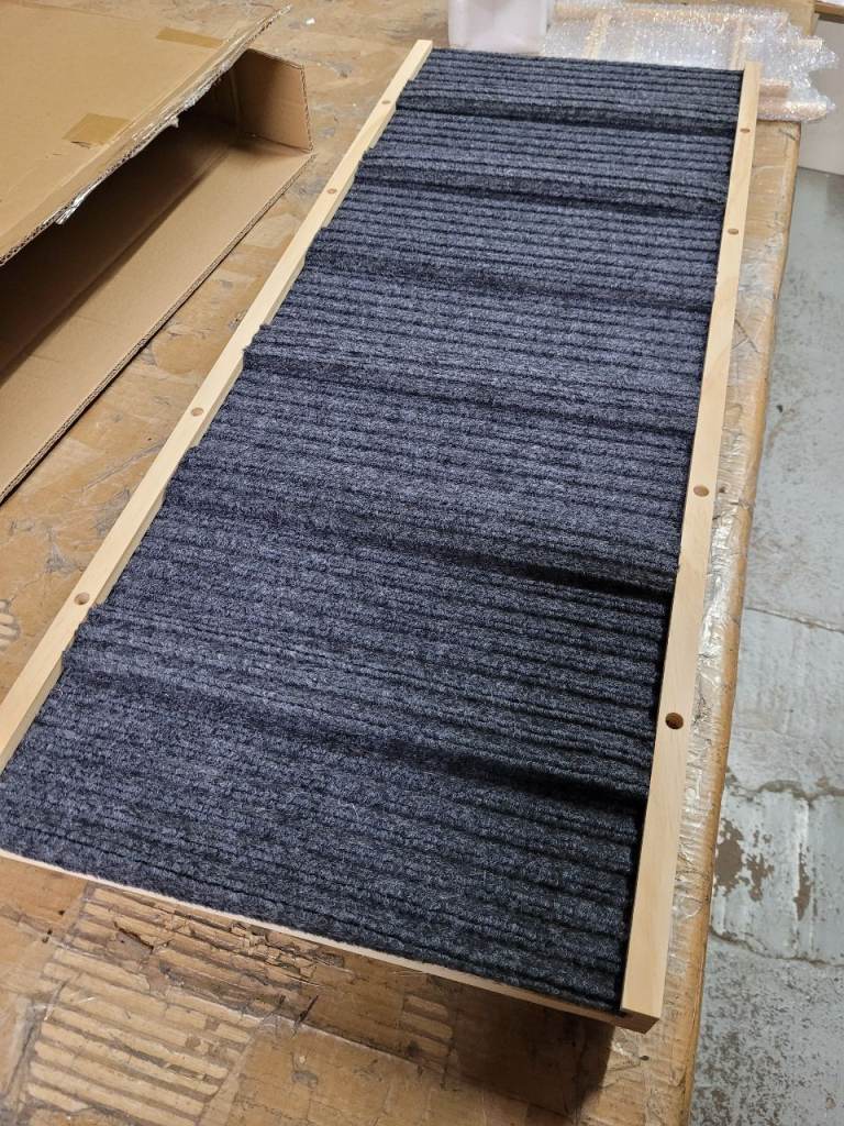 A new still Large Dog Ramp Step for Bed Sofa Car, Folding Portable Pet 