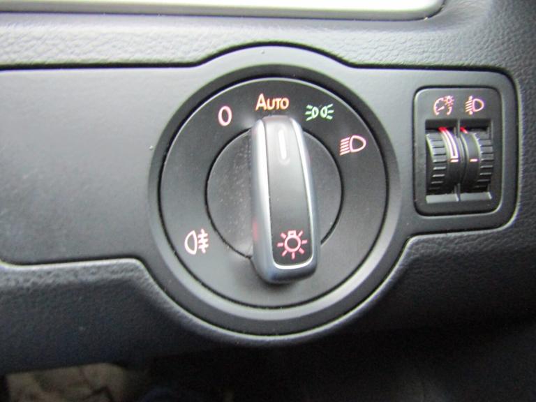 Volkswagen Passat 2.0 TDI Bluemotion Tech Executive Auto Estate GREAT CONDITION