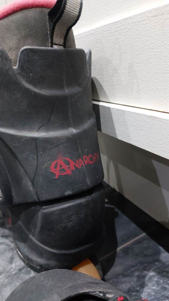 Anarchy Inline Roller Skates (Size 9)