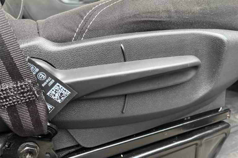 2020 Renault Trafic 2.0 dCi ENERGY 30 Sport Nav Minibus Double Cab 5dr Diesel Manual LWB Euro 6 M...