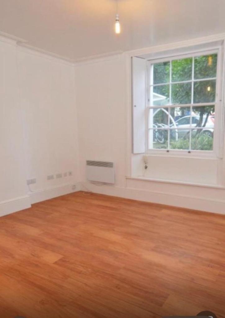 Clifton, 2 bed +parking