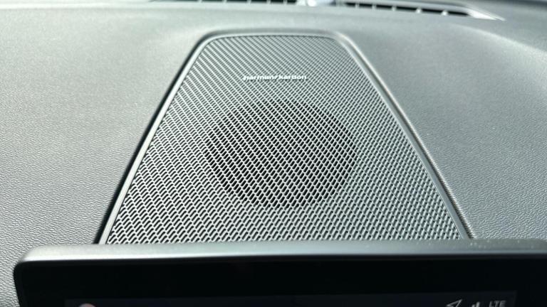 2025 Volvo XC60 2.0 B5 MHEV Plus Auto AWD Euro 6 (s/s) 5dr ESTATE Petrol/Electric Hybrid Automatic