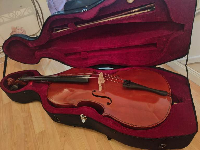 Full size Cello with protective case