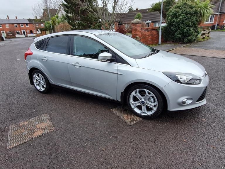 £20 Road Tax Diesel  30th October 2013 Ford Focus Zetec Tdci Diesel 1560cc Five Door Hatchback  