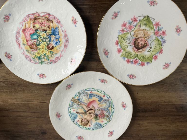 ROYAL DOULTON TABLEWARE LTD 1983