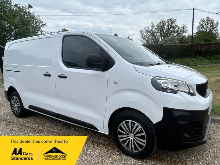 2023 Peugeot Expert 1000 1.5 BlueHDi 100 Professional Premium + Van PANEL VAN DIESEL Manual