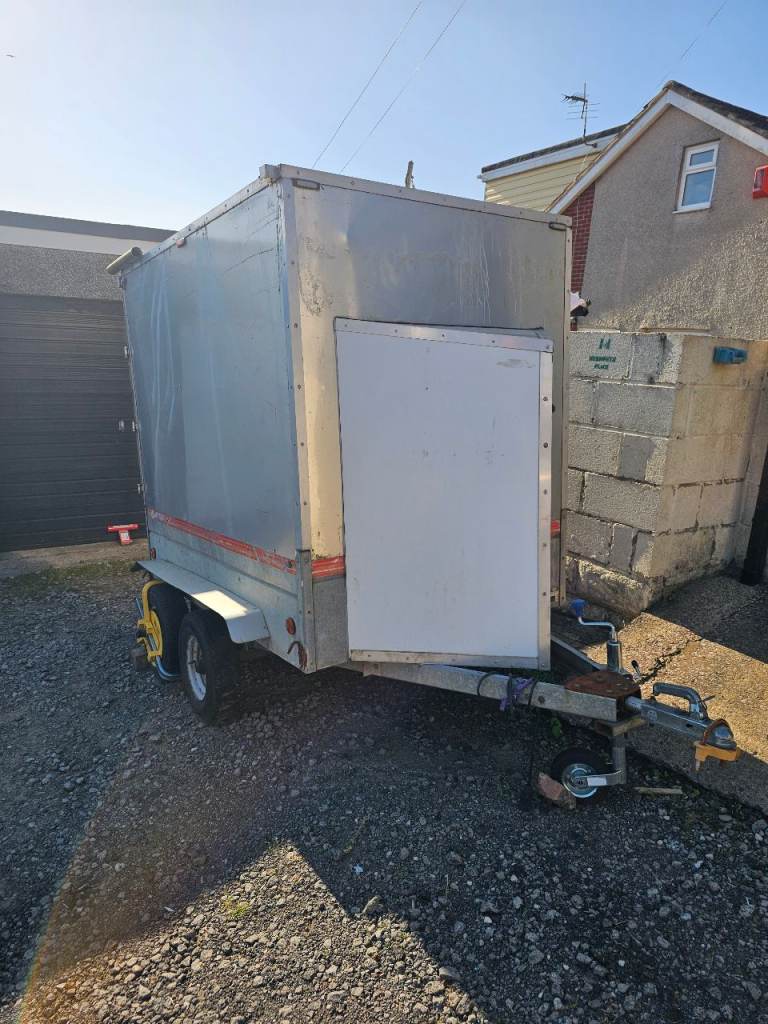 Twin axle box Trailer