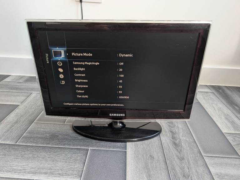 Samsung 22" Full HD TV / Monitor – NOT SMART – HDMI VGA – NO REMOTE – £30 – Nottingham 
