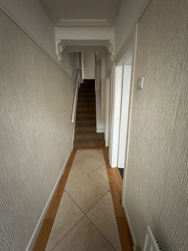 3-Bedroom Townhouse | Prime Location 2 Mins Walk from RVH