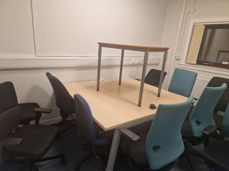 Office Desk and Chairs - Good Condition