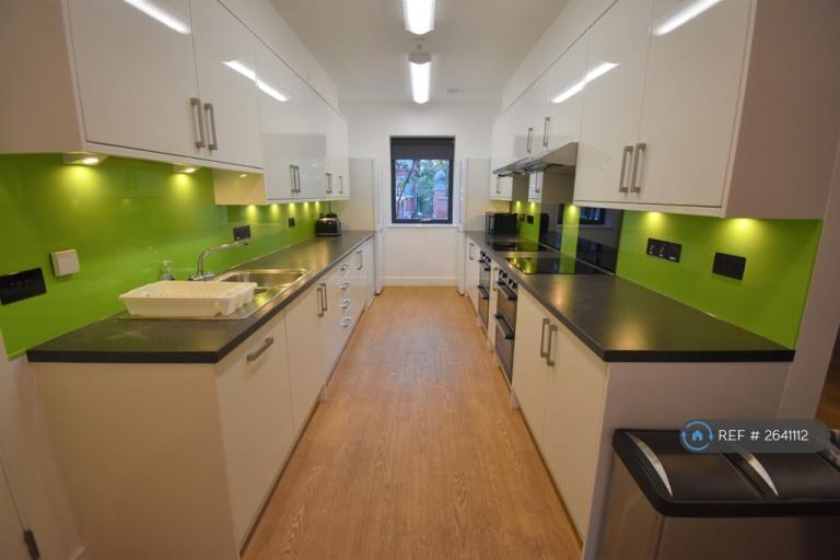 7 bedroom house in Hillside Court, Reading, RG1 (7 bed) (#2641112)