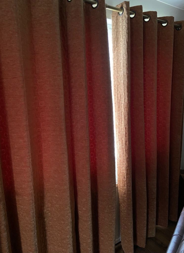 Curtains, 1 x long pair and 1 x short pair