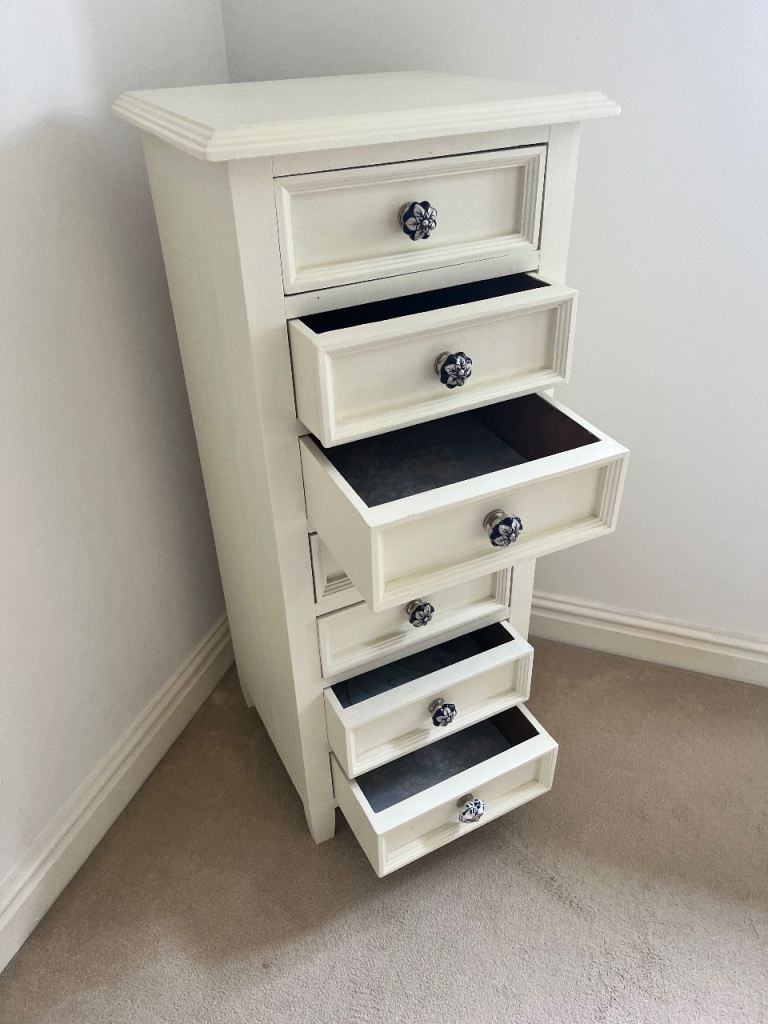 Cream Tallboy Chest of 7 Drawers with Decorative Knobs