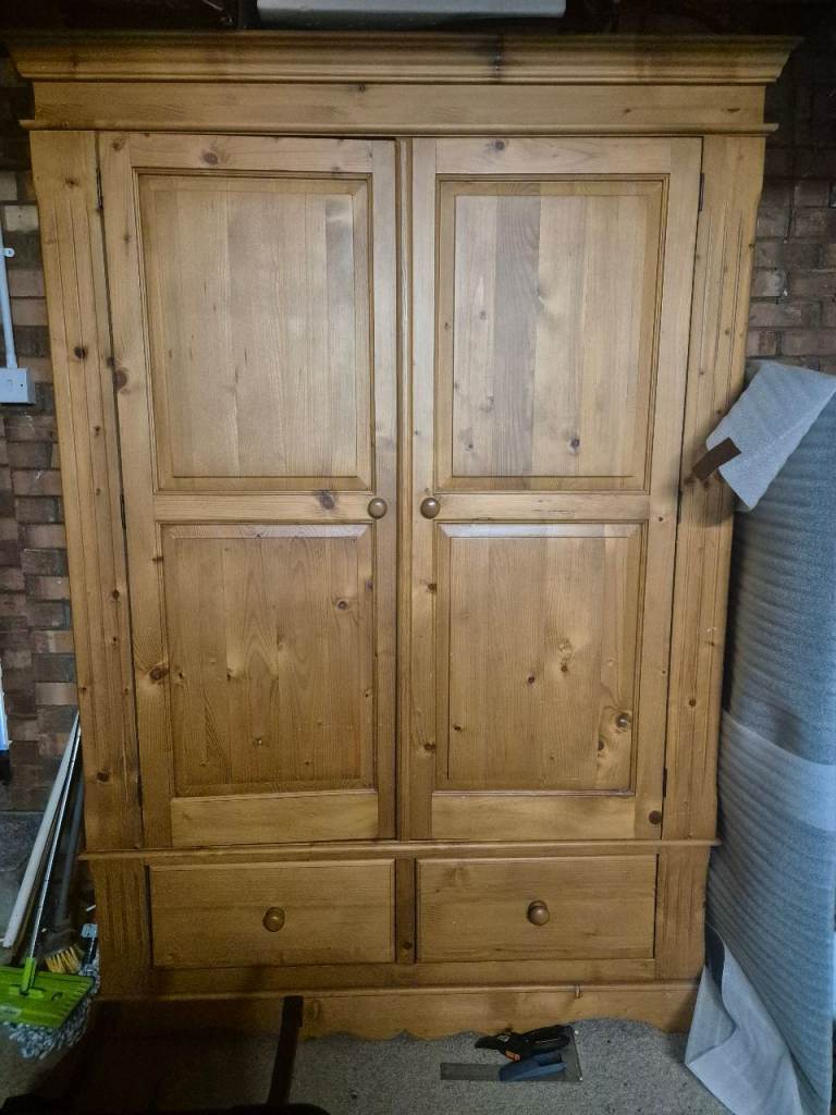 Double pine wardrobe 50 £