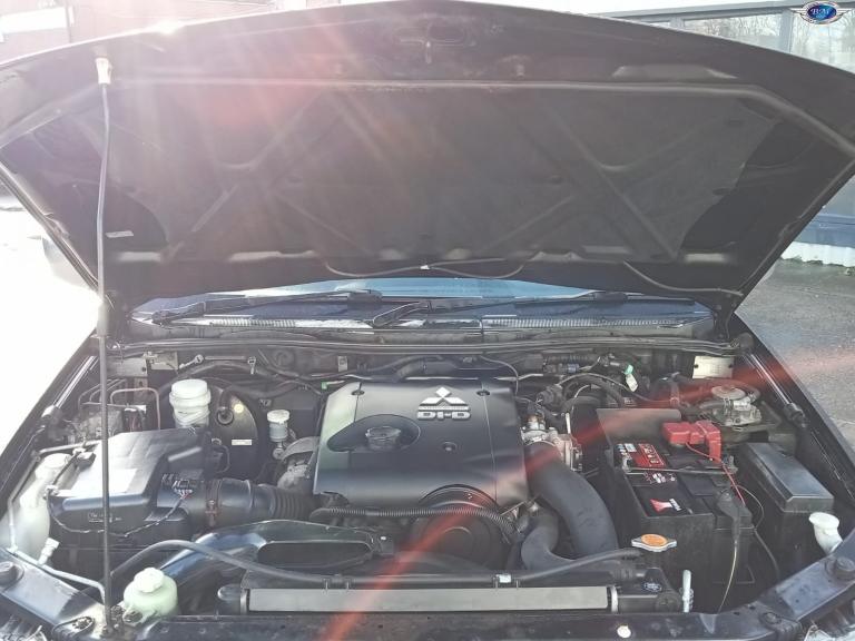 MITSUBISHI L200 2.5 DI-D Barbarian Black Manual Diesel 2010