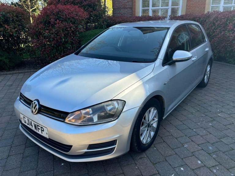 VOLKSWAGEN GOLF 1.6 TDI BlueMotion 2014