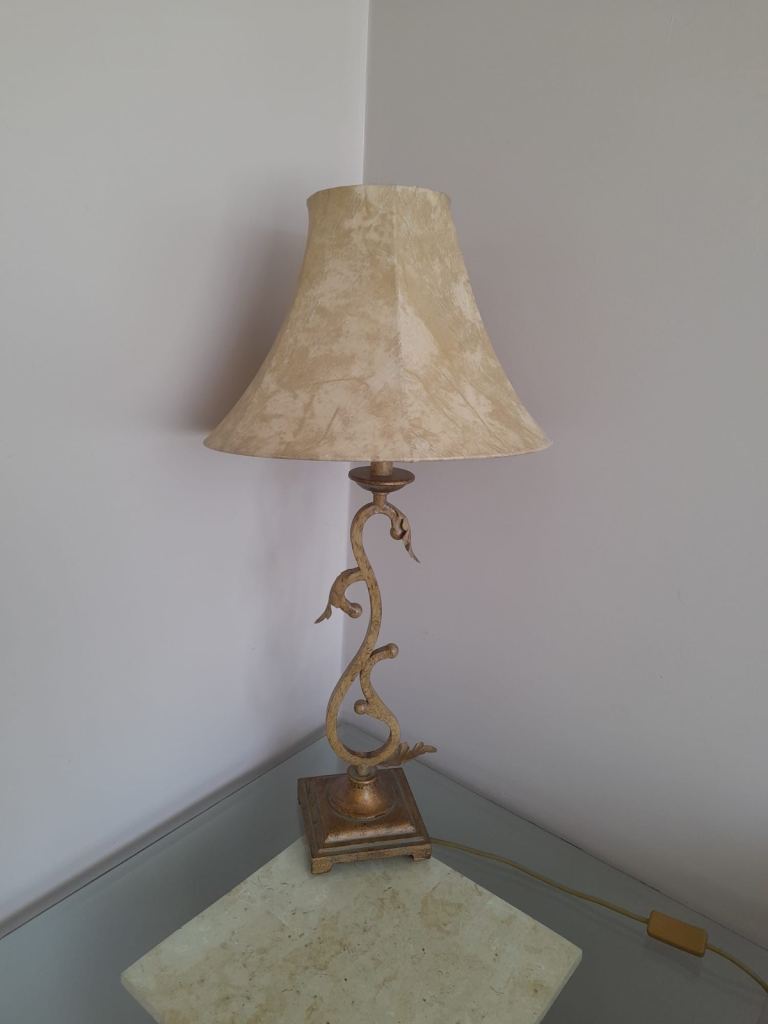 Gold Metal Table Lamp with Cream Shade – Good Condition