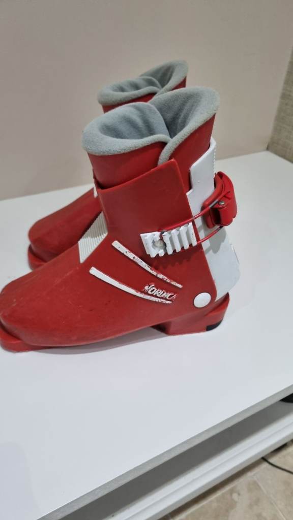 Kids ski boots size 1 (19.5/20)