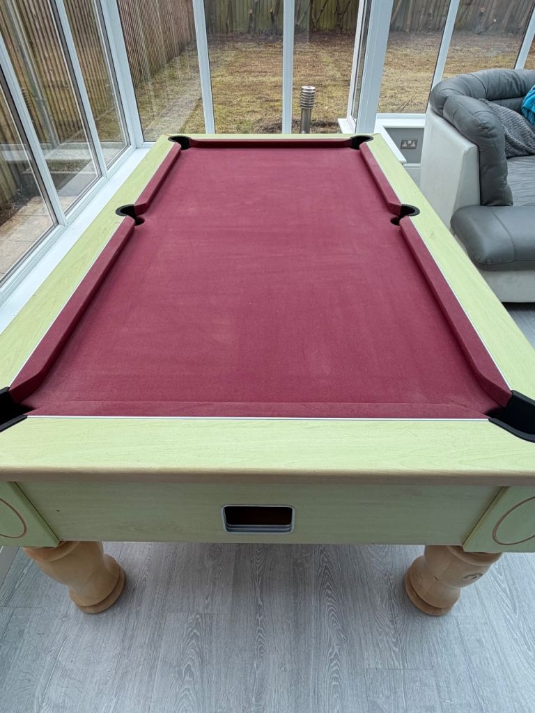 Stylish Slate Bed Pool Table – Excellent Condition