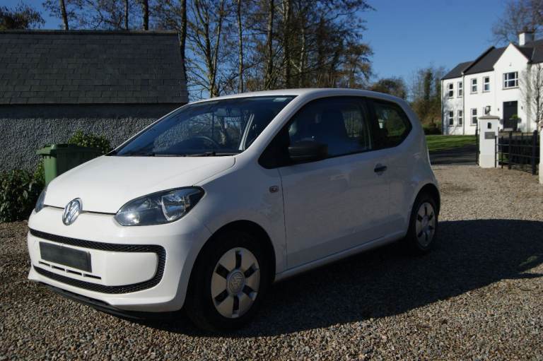 Volkswagen, UP, Hatchback, 2012, Manual, 999 (cc), 3 doors