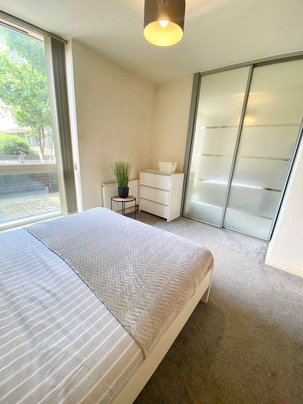 Modern  Property /Canary Wharf*Langdon Park*🌳🌳