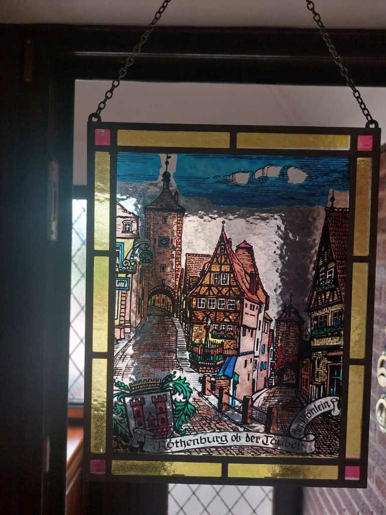 HANGING GLASS AND LEAD SUN CATCHER