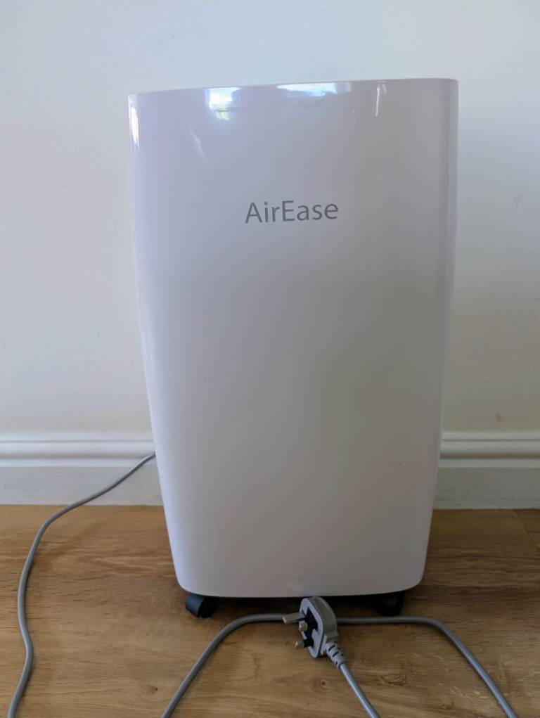 Air Ease 12L Dehumidifier Model D015R2A-12L - Excellent Condition