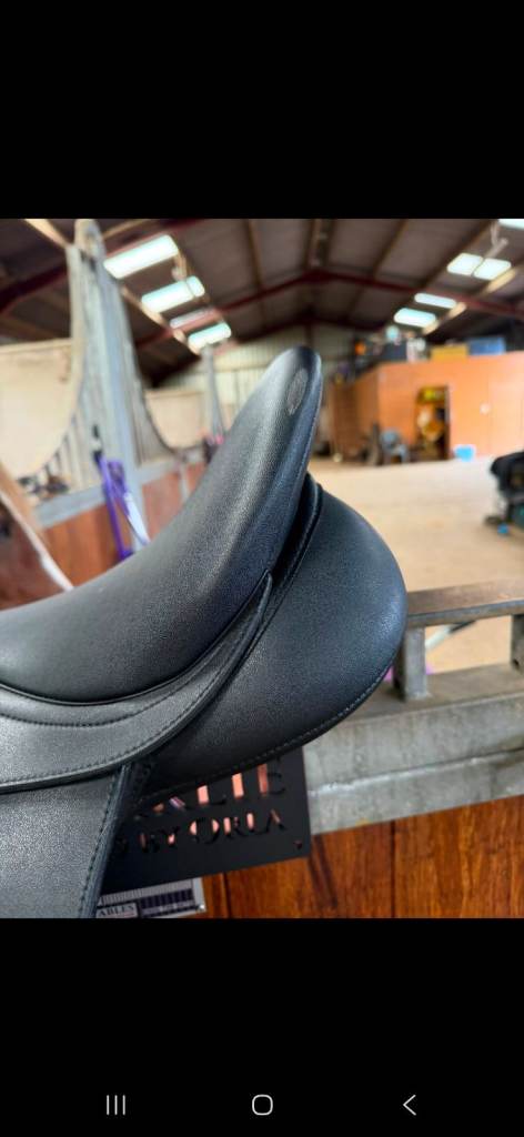 Wintec 500 GP care 17 inch saddle
