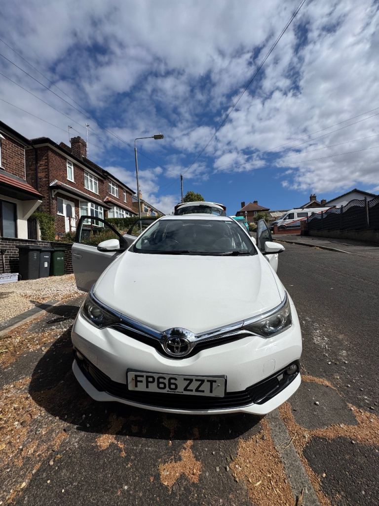 Toyota, AURIS business edition, Hatchback, 2016, Manual, 1598 cc), 5 doors