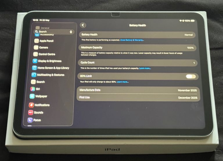 iPad A16 11th generation 128GB Silver (Like New)